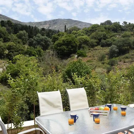 Villa With Outdoor Jacuzzi Divarata