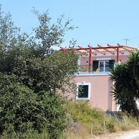 With Outdoor Jacuzzi *