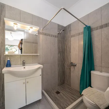 With Outdoor Jacuzzi * Divarata